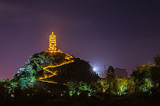 桂林塔夜景