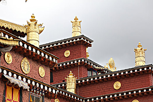 松赞林寺