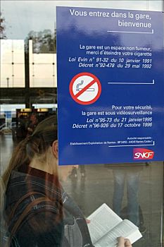 法国,卢瓦尔河地区,大西洋卢瓦尔省,南特,火车站,禁止吸烟,标识
