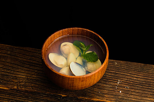 日本料理蛤蜊汤