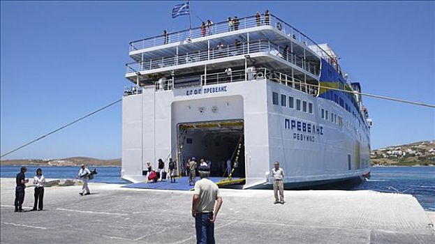 乘客,乘坐,车辆渡船,基克拉迪群岛,希腊,欧洲