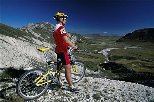 山地自行车,草原,意大利