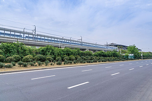 中国江苏南京的城市道路和轻轨铁路