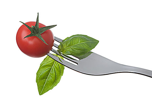 西红柿,罗勒,叉子,白色背景