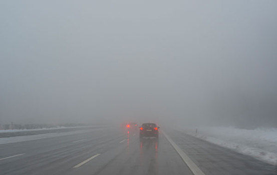 汽车,雾气,湿,半融雪,高速公路,穷,能见度,图林根州,德国,欧洲