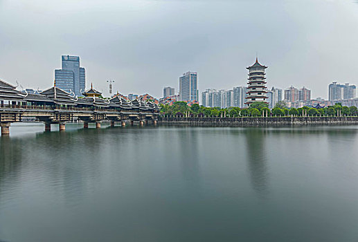 湖南省长沙市湖南烈士公园－风雨桥