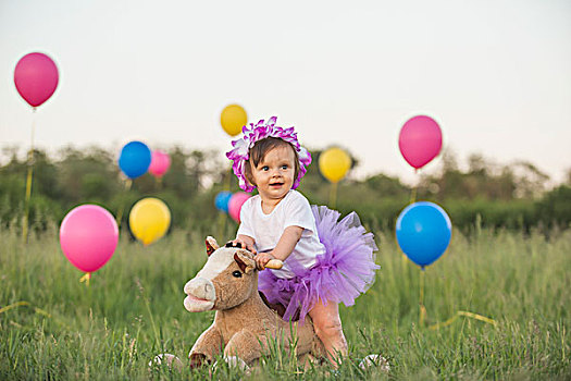 女婴,芭蕾舞短裙,摇摆木马,地点,气球