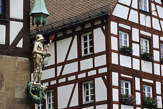 德国,纽伦堡,广场,半木结构房屋,雕塑