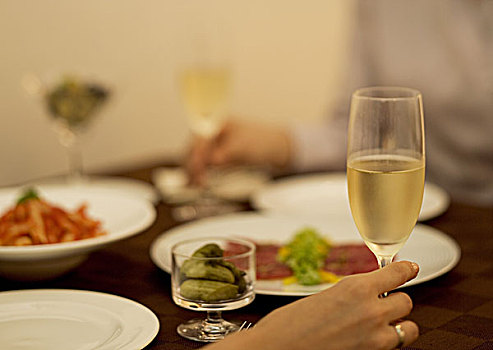 餐桌,香檳
