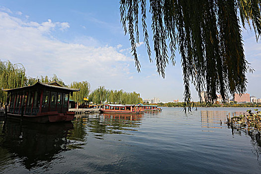 湖面风景