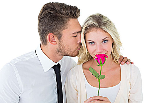 英俊,男人,吻,女朋友,脸颊,拿着,玫瑰