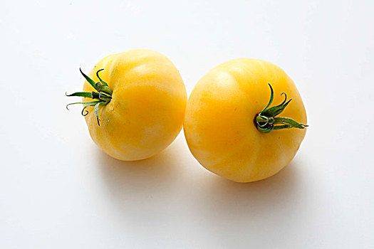 两个,黄色西红柿,白色,表面