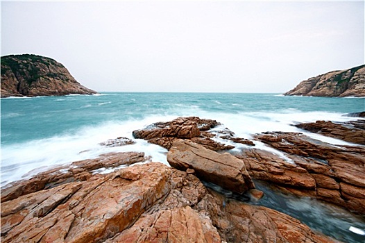 风暴,波浪,海水泡沫