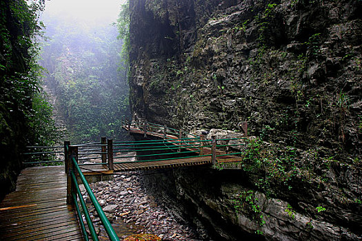 金刀峡谷仿古栈道