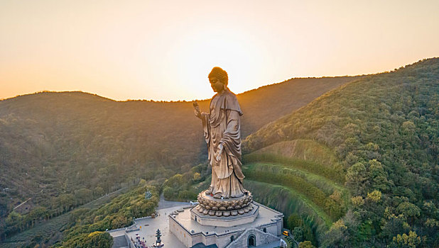 航拍江苏省无锡市滨湖区灵山大佛景区