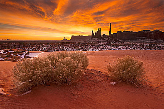 冬天,日出,上方,图腾,排列,纪念碑谷纳瓦霍部落公园,亚利桑那,美国
