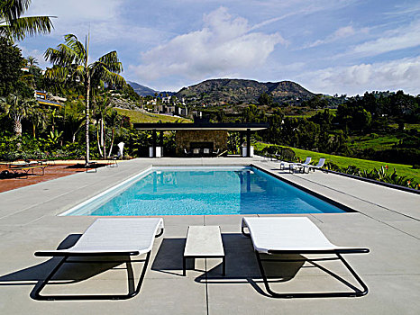 太阳椅,池边,家,加利福尼亚,美国