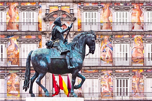 雕塑,国王,马约尔广场,马德里