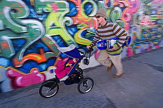 一个,男人,推,孩子,婴儿车,过去,墙壁,涂鸦,里诺,内华达