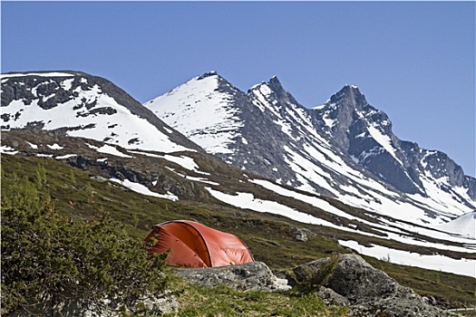 尤通黑门山