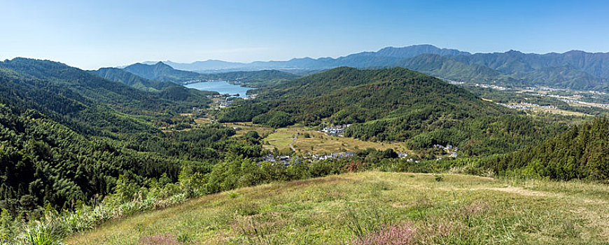 中国安徽省黟县青山碧水自然风光