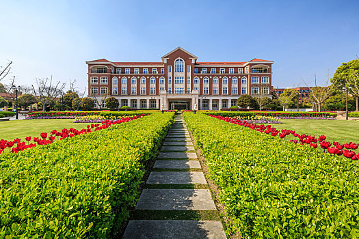 中国上海交通大学校园风光