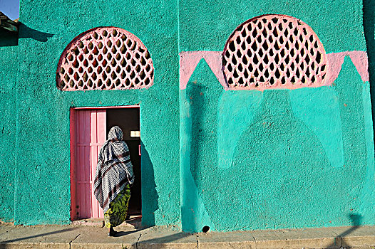 埃塞俄比亚,哈勒尔,女人,进入,清真寺,涂绘,绿色,粉色