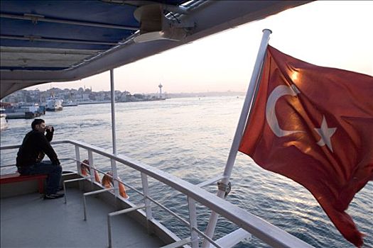 土耳其,伊斯坦布尔,男人,渡轮,博斯普鲁斯海峡,河