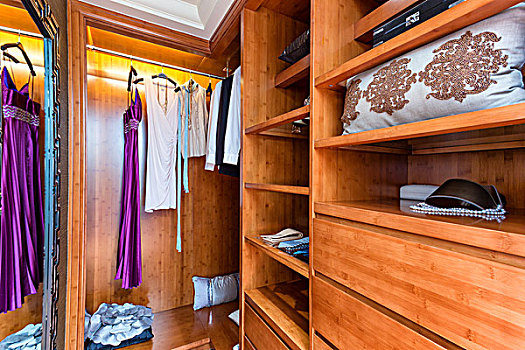 室内,现代,木质,衣柜