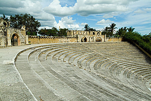 圆形剧场,多米尼加共和国