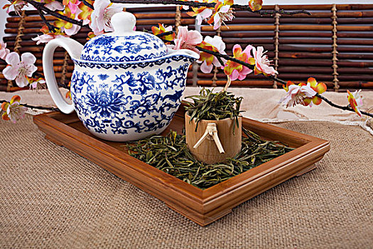 http://www.qunran.cn/html/35a4299922.html