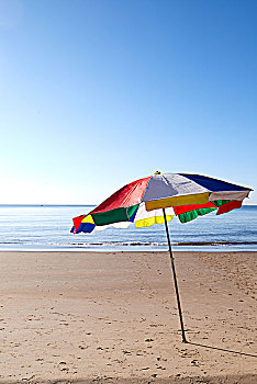 海边的太阳伞