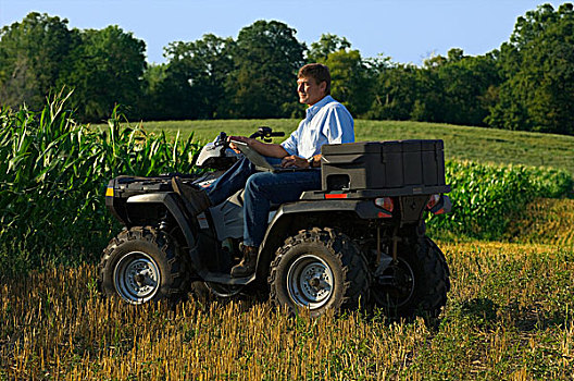 农业,农民,坐,全地形车,谷物,玉米,作物,数据,笔记本电脑,靠近,明尼苏达,美国