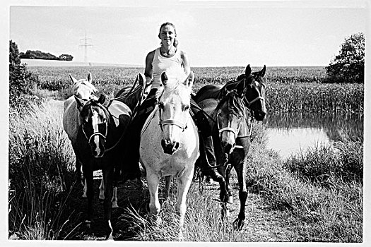 图像,女人,骑,马,土路
