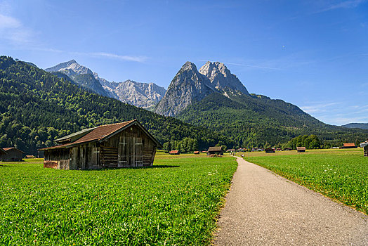 长途,自行车道,楚格峰,背影,山景,高山,穿过,靠近,加米施帕藤基兴,上巴伐利亚,巴伐利亚,德国,欧洲