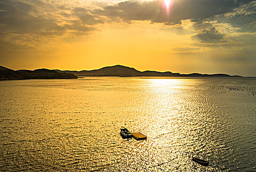 山东威海海平面夕阳