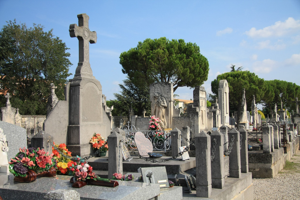 圣塞西莉亚墓园图片