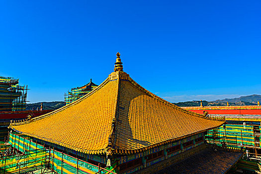 承德避暑山庄及外八庙,小布达拉宫金顶chengdeputuozongchengtemple,eightoutertemples