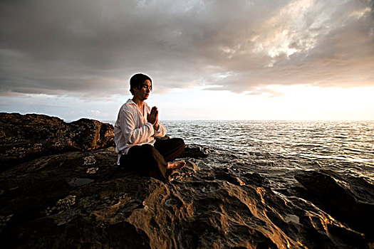 男人,祈祷,海岸线,苏梅岛,泰国,亚洲