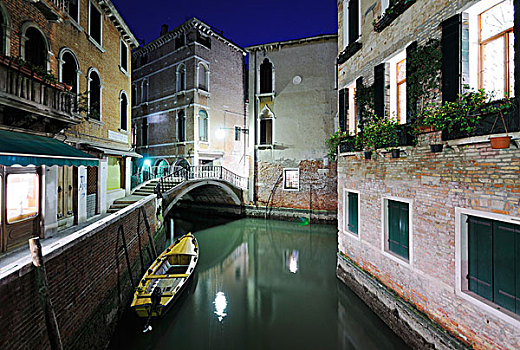 房子,运河,夜晚,威尼斯,威尼托,意大利,欧洲