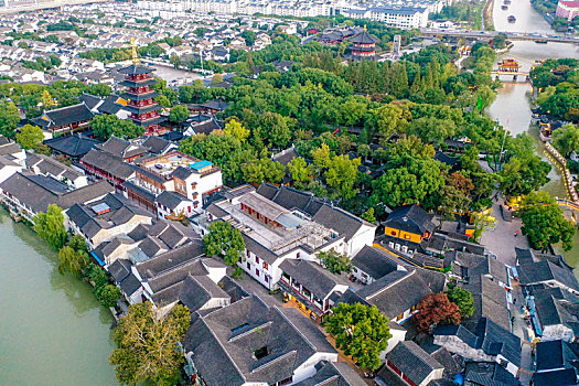 航拍江苏苏州寒山寺寺院建筑群