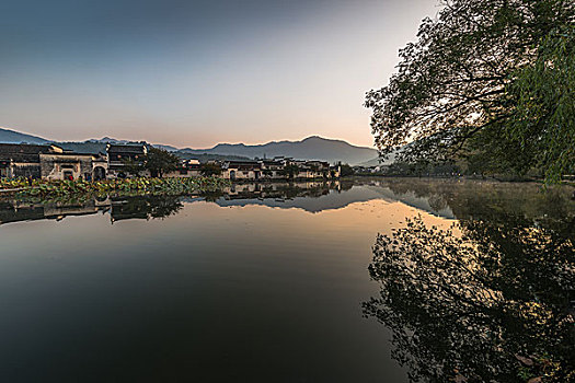 黄山市黟县宏村南湖风光