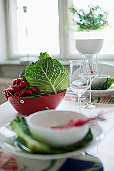 餐具摆放,白色,碗,正面,红色,蔬菜,桌上