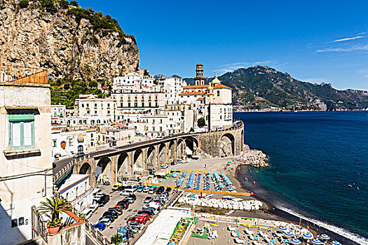 沿岸,道路,沙滩伞,休闲椅,水岸,圣玛丽亚教堂,背景,阿马尔菲海岸,意大利