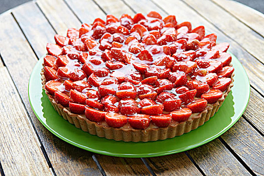 草莓糕点