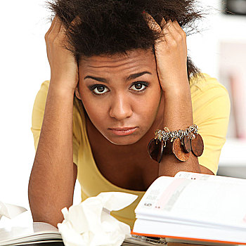 年轻,黑人女性,疲倦,学习