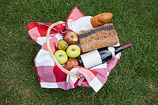 野餐篮,红酒,面包