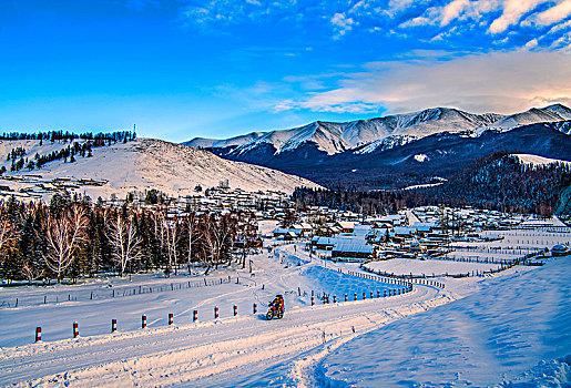 新疆,白哈巴村,村庄,木屋,雪景,冬天
