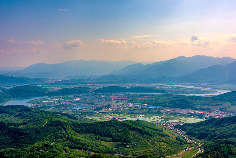 中国辽宁本溪桓仁县县城_高清图片_全景视觉