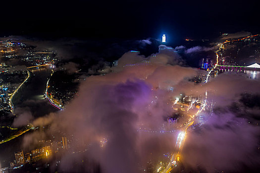 广西梧州,雨后云雾夜景如仙境